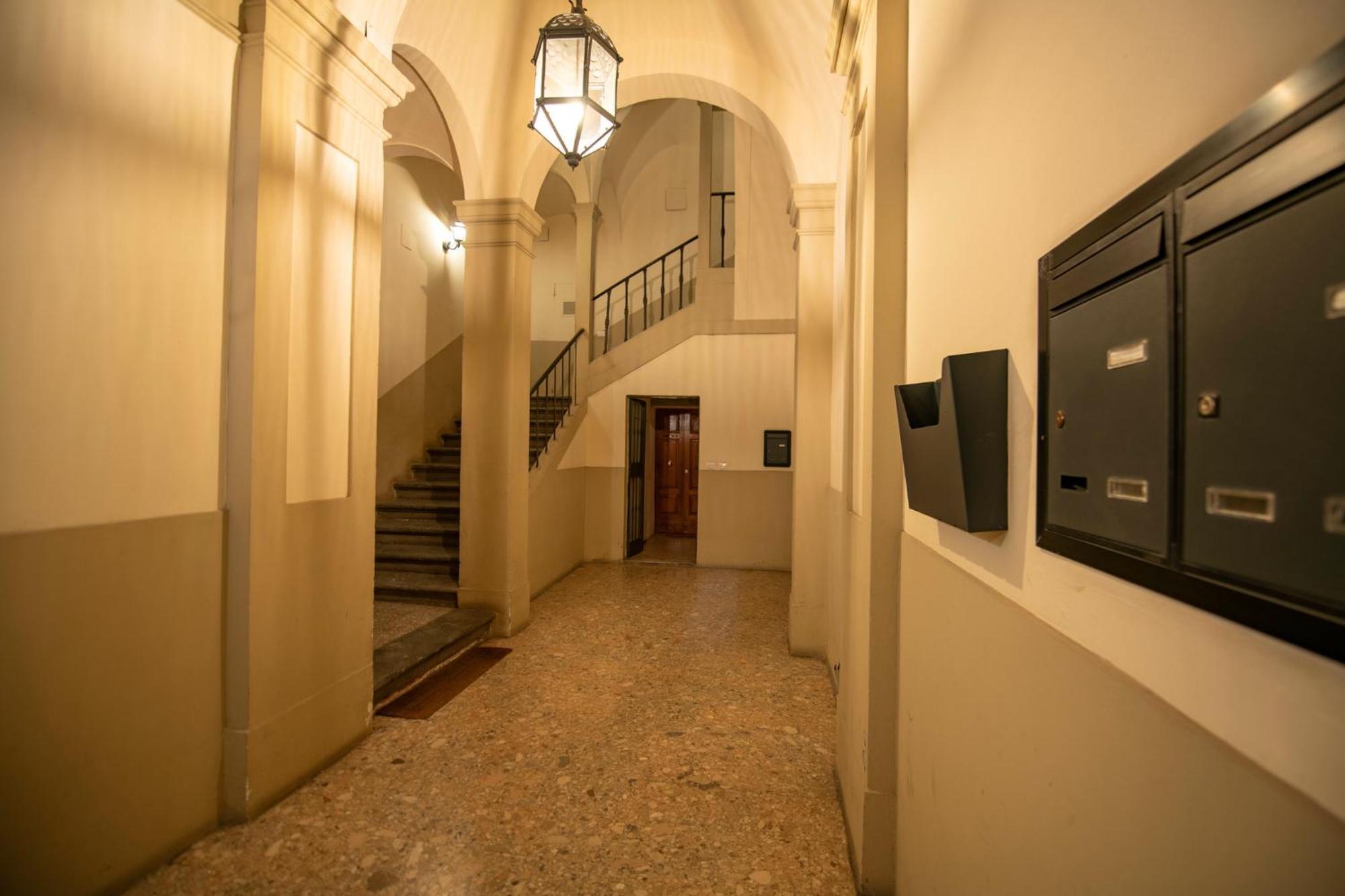 Mamo Florence - Peruzzi Luxury Apartment ภายนอก รูปภาพ